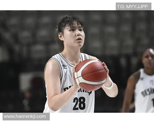 山西姑娘李月汝重返WNBA再战西雅图风暴队展现风采